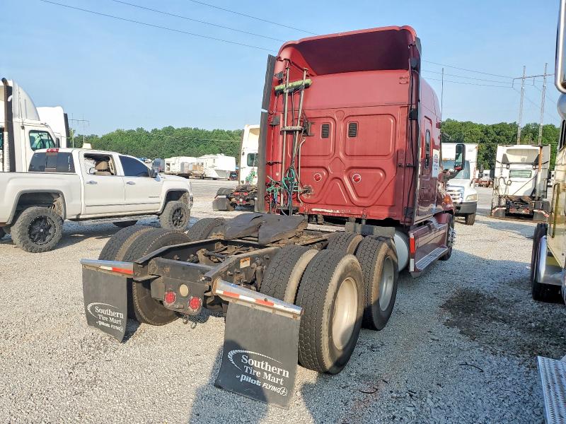 2012 Freightliner All other VIN 1FUJGLDR8CLBE3959 COPART salvage auction — MINOR DENT/SCRATCHES, CT, sold $3,350 on 2026-07-24 (photo 4)