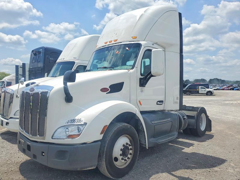 2019 Peterbilt All other VIN 1XPBA48X2KD622110 COPART salvage auction — MINOR DENT/SCRATCHES, IN - CERTIFICATE OF TITLE, sold $3,250 on 2026-07-09 (photo 2)