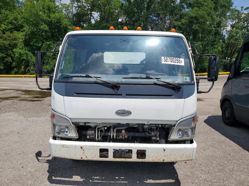 2007 Sterling truck All other VIN JLSBBH1S27K015415 COPART salvage auction — MINOR DENT/SCRATCHES, CT, sold $3,050 on 2026-07-28 (photo 5)