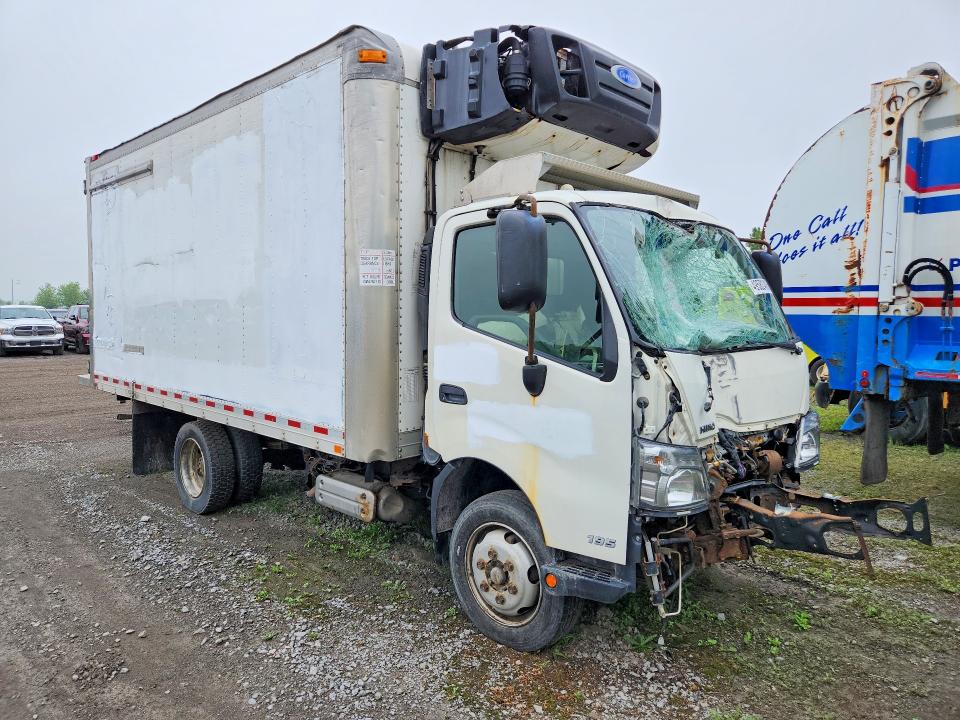 2017 Hino All models VIN 2AYHDM2H8H1000435 COPART salvage auction — FRONT END, ON - PERMIT SALVAGE, sold $575 on 2026-07-07 (photo 4)