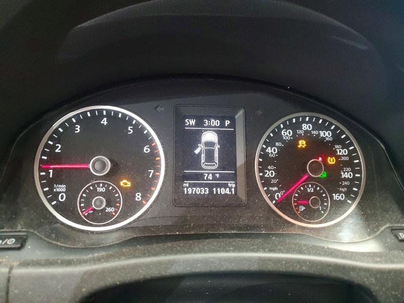 2014 Volkswagen Tiguan VIN WVGBV3AX2EW596073 COPART salvage auction — NORMAL WEAR, ME - CERTIFICATE OF TITLE, sold $350 on 2026-07-02 (photo 9)
