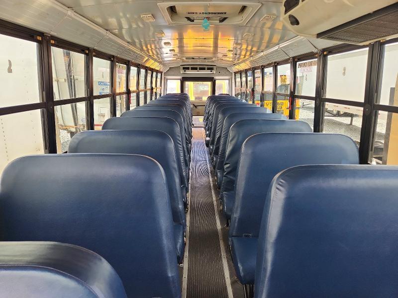 2009 Thomabuses All other VIN 4UZABRDT89CAG2887 COPART salvage auction — NORMAL WEAR, FL - CERTIFICATE OF TITLE, sold $2,000 on 2026-07-31 (photo 6)