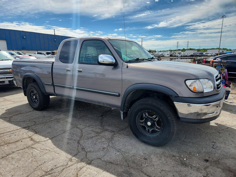 2001 Toyota Tundra VIN 5TBBT44181S156823 COPART salvage auction — INTERIOR BURN, CT, sold $1,800 on 2026-07-10 (photo 4)