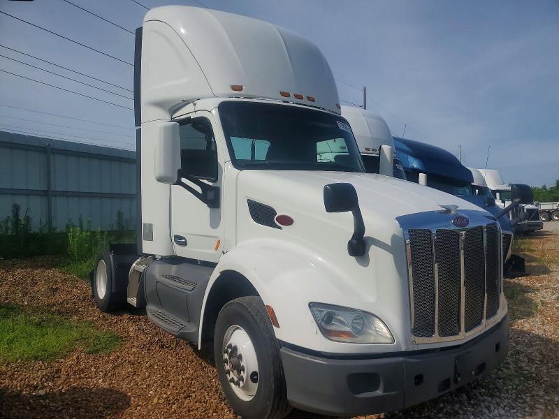 2018 Peterbilt All other VIN 1XPBA48XXJD478367 COPART salvage auction — MINOR DENT/SCRATCHES, IN - CERTIFICATE OF TITLE, sold $5,300 on 2026-07-28 (photo 1)
