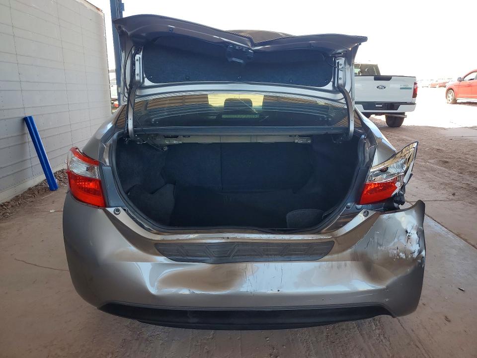 2014 Toyt Corolla VIN 5YFBURHE3EP162123 COPART salvage auction — REAR END, AZ - CERT OF TITLE - SALVAGE, sold $850 on 2026-07-28 (photo 6)
