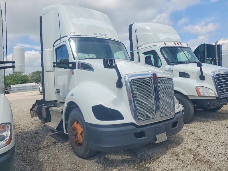 2017 Kenworth All other VIN 1XKYAP8X5HJ171685 COPART salvage auction — STRIPPED, CT, sold $1,450 on 2026-07-07 (photo 1)