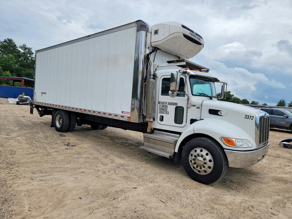 2020 Peterbilt All other VIN 2NP2HM7X8LM673372 COPART salvage auction — NORMAL WEAR, FL - CERTIFICATE OF TITLE, sold $12,700 on 2026-07-20 (photo 4)