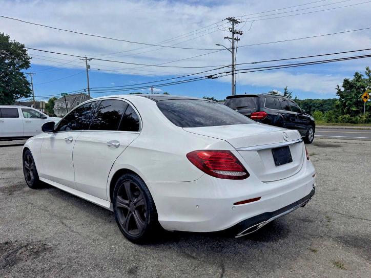 2018 Mercedes-benz E-class VIN WDDZF4JB8JA371390 COPART salvage auction — NORMAL WEAR, FL - CERTIFICATE OF TITLE (P), sold $10,400 on 2026-07-24 (photo 3)