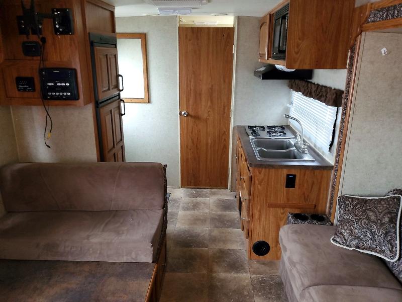 2013 Foresriver Mini lite VIN 4X4TRLA22DD124848 COPART salvage auction — ROOF, MN - CERT OF TITLE-SALVAGE, sold $1,750 on 2026-07-09 (photo 6)