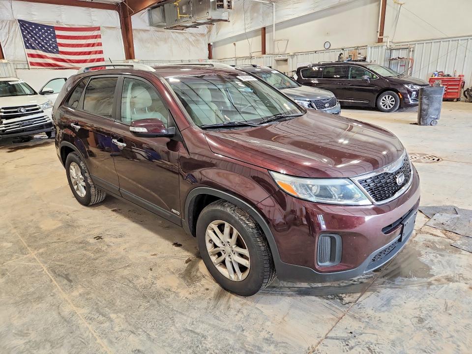 2015 Kia Sorento VIN 5XYKTDA79FG605544 COPART salvage auction — MECHANICAL, WI - CERTIFICATE OF TITLE, sold $750 on 2026-07-29 (photo 4)