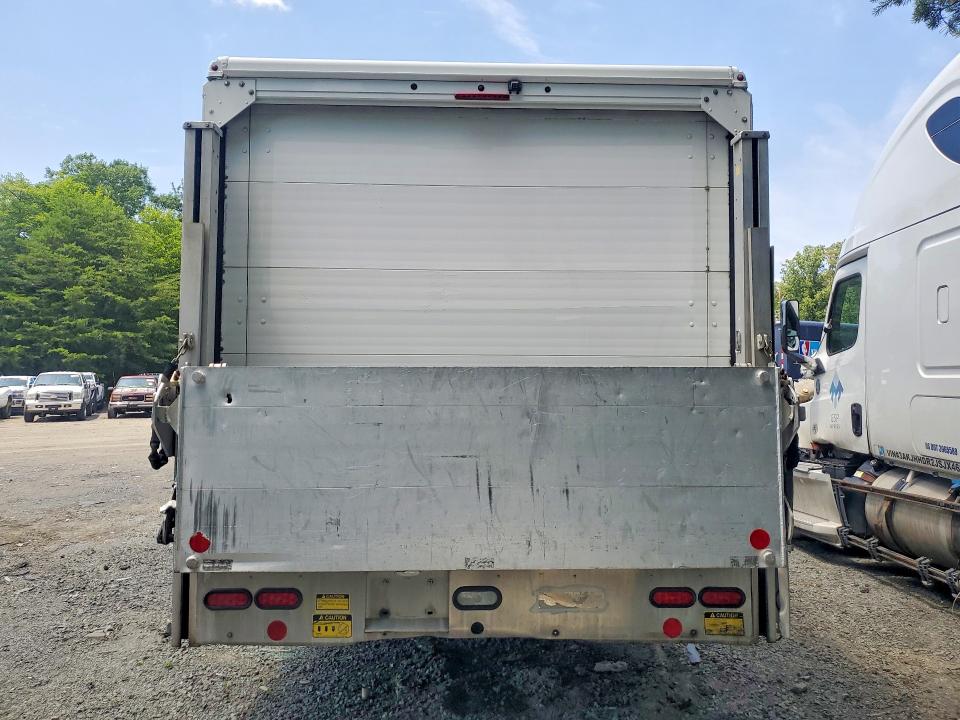 2014 Freightliner All other VIN 4UZAC3DV8ECFL0594 COPART salvage auction — ALL OVER, MD - CERTIFICATE OF TITLE, sold $7,900 on 2026-07-27 (photo 6)