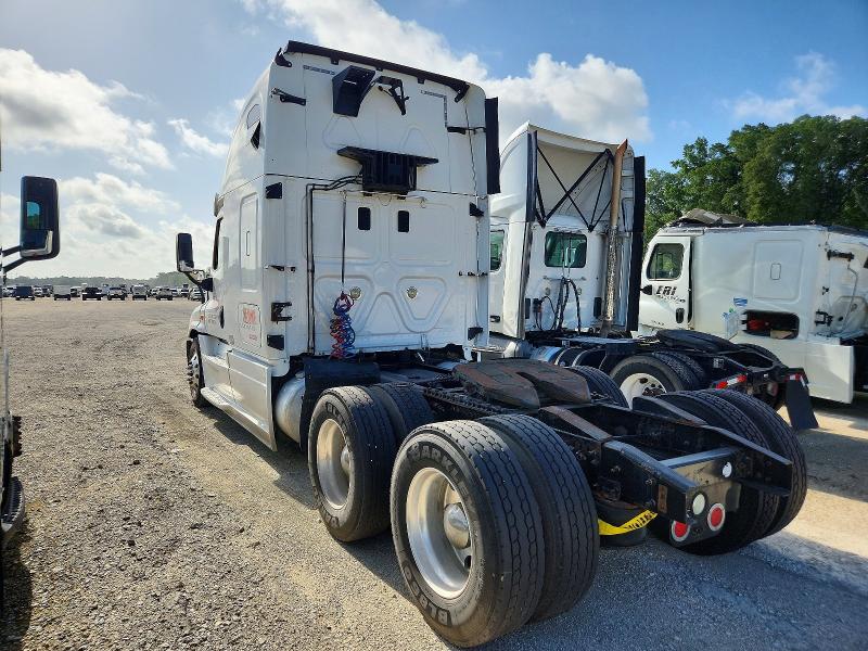 2016 Freightliner All other VIN 3AKJGLDV1GSGS4695 COPART salvage auction — MINOR DENT/SCRATCHES, LA - CERTIFICATE OF TITLE, sold $3,900 on 2026-07-28 (photo 3)