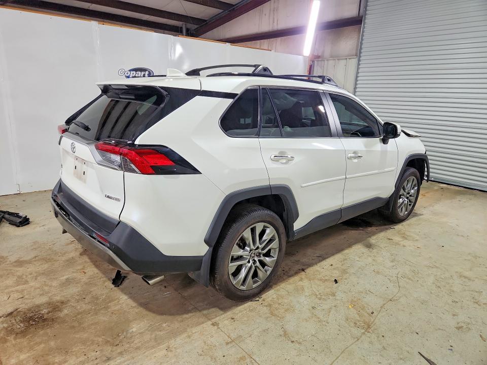 2022 Toyota Rav4 VIN 2T3Y1RFV7NW235635 COPART salvage auction — FRONT END, CT, sold $8,800 on 2026-07-28 (photo 3)