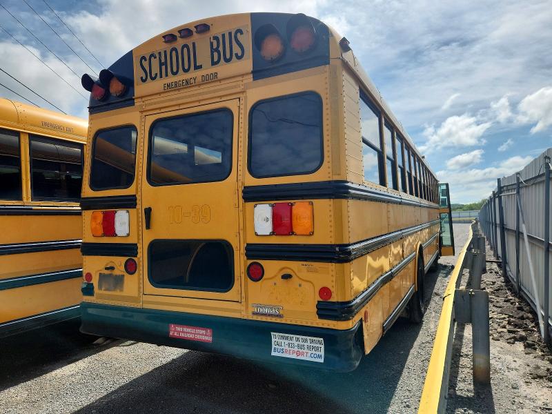 2011 Thomas Saf-t-line VIN 1T88S4E21B1132498 COPART salvage auction — MINOR DENT/SCRATCHES, CT, sold $2,500 on 2026-09-14 (photo 4)