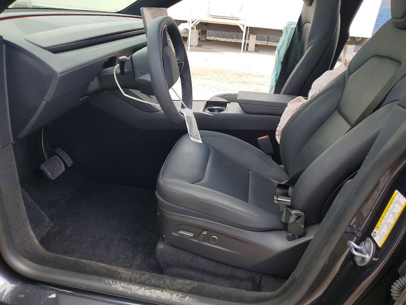 2026 Tesla Model y VIN 7SAYGDEE7TA635782 COPART salvage auction — SIDE, Fl - Cert Of Title Slvg Rebuildable, sold $5,700 on 2026-07-23 (photo 7)