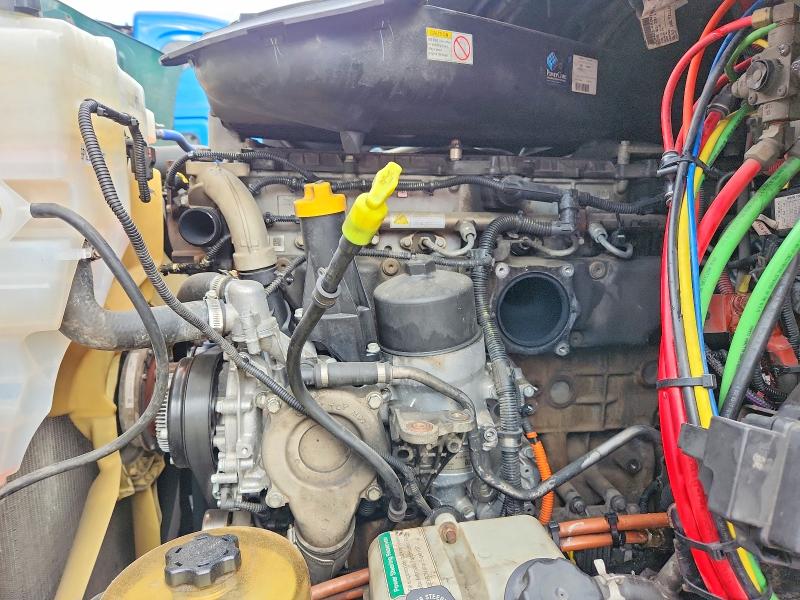 2018 Freightliner All other VIN 3AKBGADV9JSJL4423 COPART salvage auction — MECHANICAL, OK - CERTIFICATE OF TITLE, sold $1,100 on 2026-07-21 (photo 9)