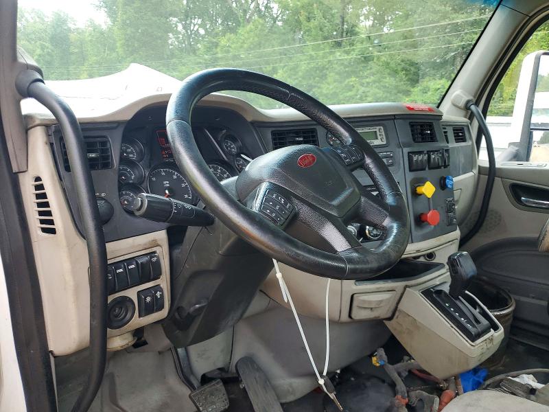 2018 Peterbilt All other VIN 1XPBA48XXJD477638 COPART salvage auction — MINOR DENT/SCRATCHES, CT, sold $5,900 on 2026-07-07 (photo 9)