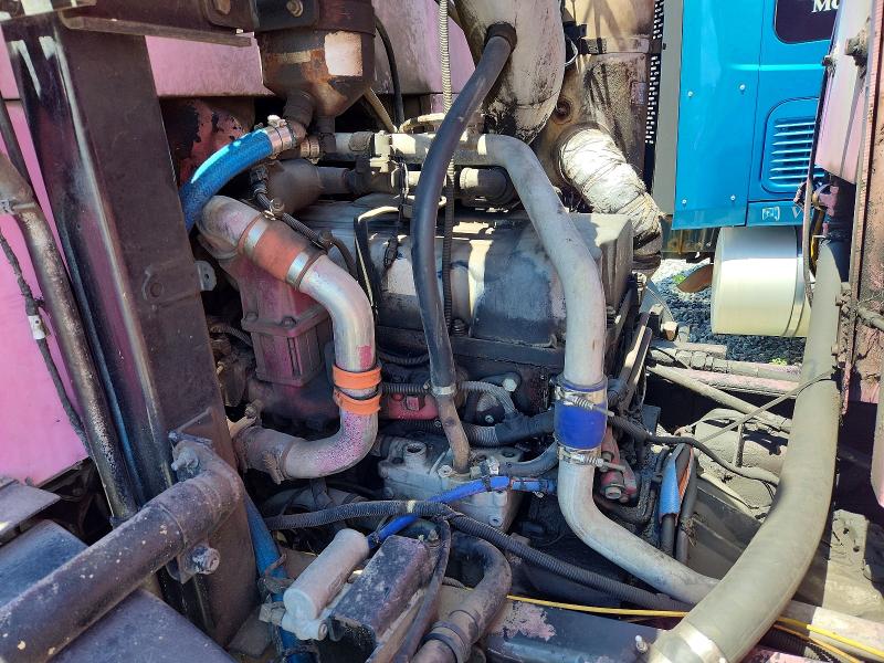 2010 Mack All other VIN 1M2AV02C1AM005601 COPART salvage auction — MINOR DENT/SCRATCHES, FL - CERTIFICATE OF DESTRUCTION, sold $2,300 on 2026-07-09 (photo 7)