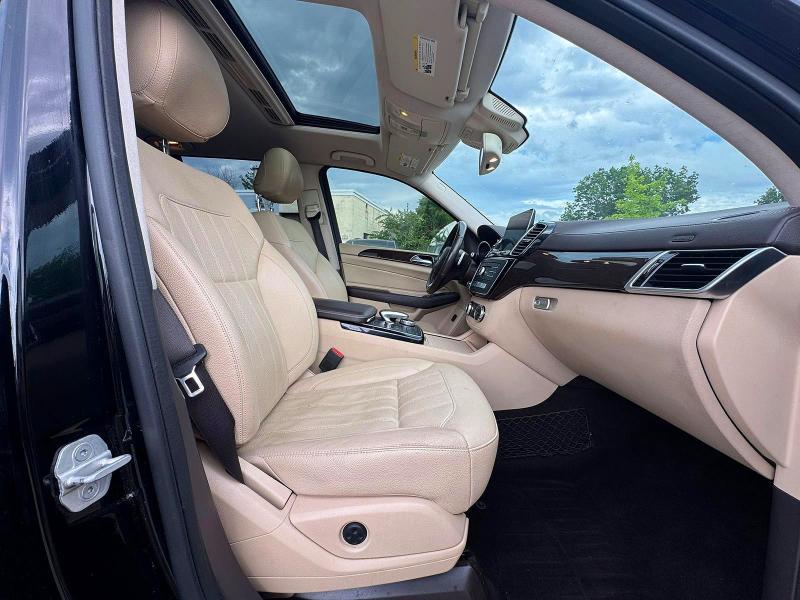 2017 Mercedes-benz Gls-class VIN 4JGDF6EE8HA770679 COPART salvage auction — NORMAL WEAR, VA - CERTIFICATE OF TITLE (P), sold $8,500 on 2026-07-17 (photo 5)