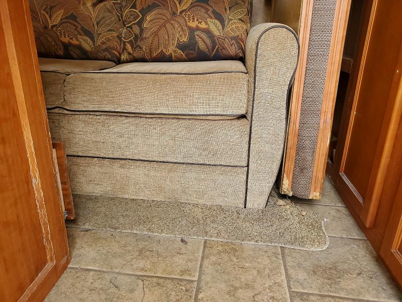 2011 Forester river Recreation VIN 4X4TVCF2XBX000486 COPART salvage auction — WATER/FLOOD, ON - PERMIT NO BRAND - FIT, sold $125 on 2026-07-21 (photo 9)