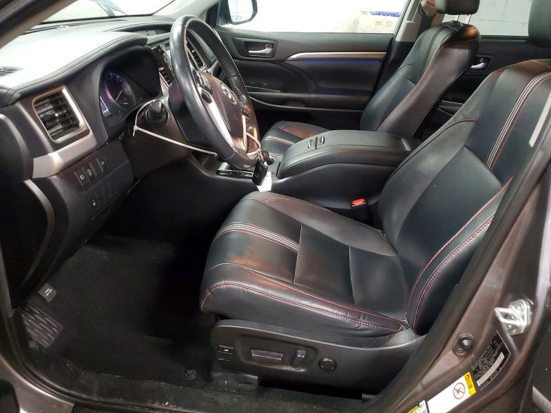 2019 Toyota Highlander VIN 5TDJZRFH8KS617223 COPART salvage auction — MINOR DENT/SCRATCHES, IA - CERTIFICATE OF TITLE, sold $13,600 on 2026-07-23 (photo 7)