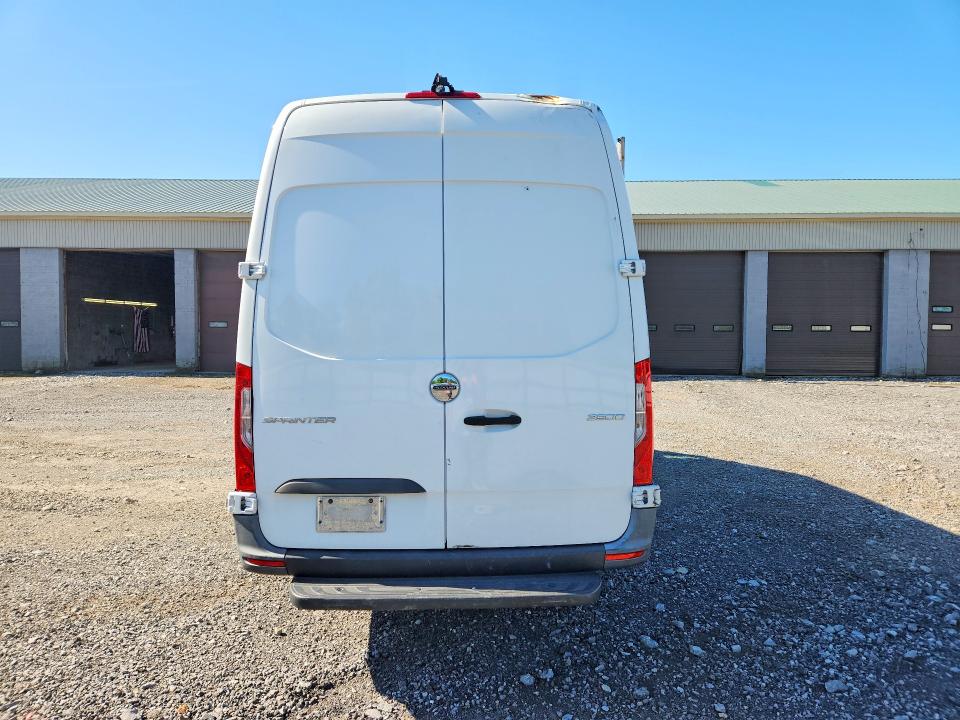 2021 Freightliner Sprinter 2500 VIN W2W4DCHY2MT052744 COPART salvage auction — SIDE, NY - CERTIFICATE OF TITLE (P), sold $9,300 on 2026-07-13 (photo 6)