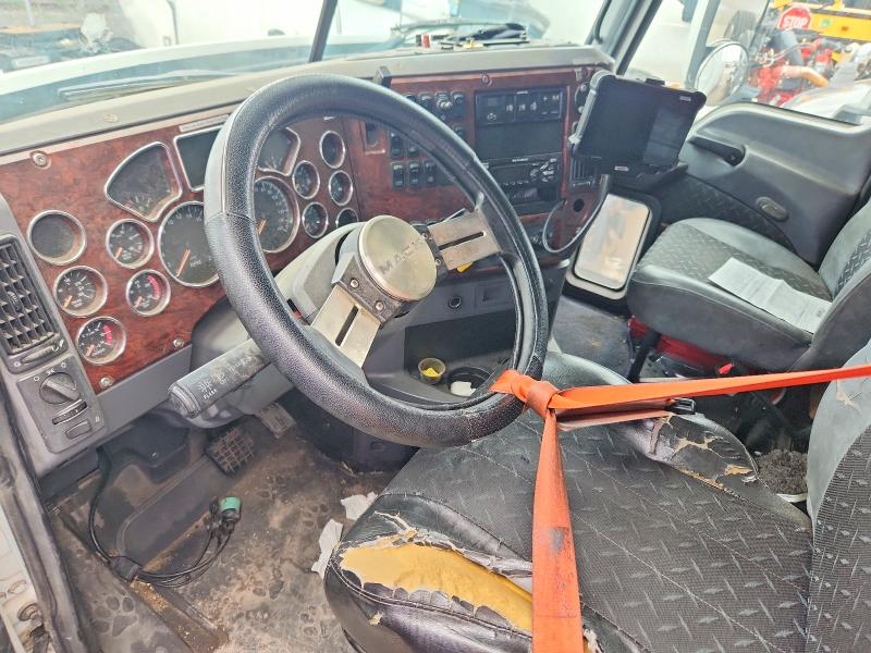 2015 Mack All other VIN 1M1AW09Y4FM052194 COPART salvage auction — NORMAL WEAR, IN - CERTIFICATE OF TITLE, sold $14,900 on 2026-08-19 (photo 5)