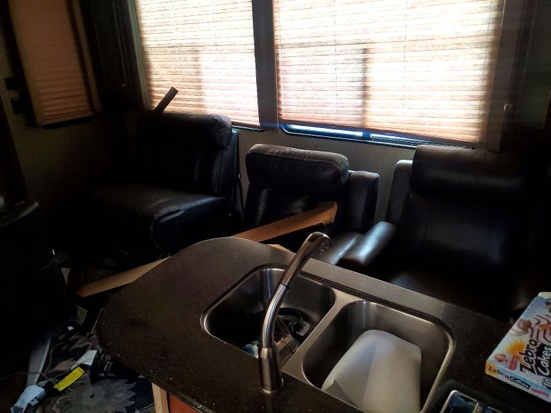2015 Heartland Road warri VIN 5SFCG4437FE294297 COPART salvage auction — SIDE, S1, sold $15 on 2026-07-16 (photo 6)