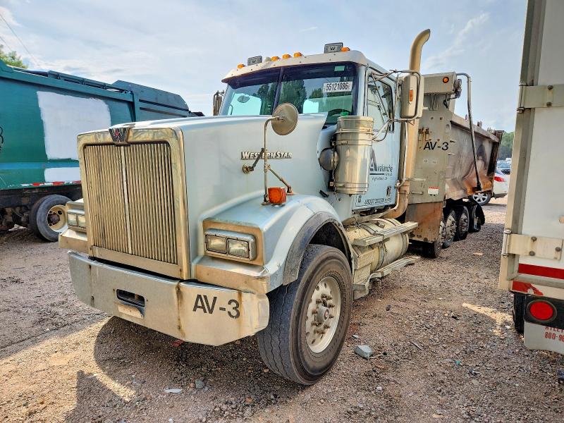 2019 Western star/auto car All models VIN 5KKWAEDR1KPKC7652 COPART salvage auction — BURN, ST, sold $8,200 on 2026-07-20 (photo 2)