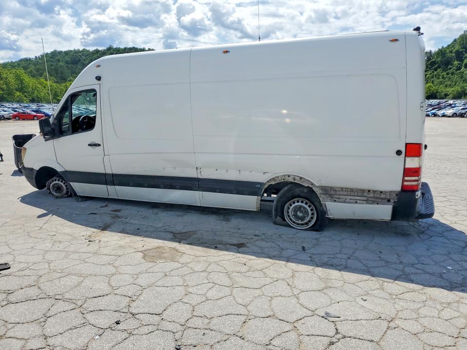 2008 Freightliner Sprinter VIN WDYPE845985235830 COPART salvage auction — FRONT END, VA - CERT OF TITLE - SALVAGE, sold $150 on 2026-07-08 (photo 2)