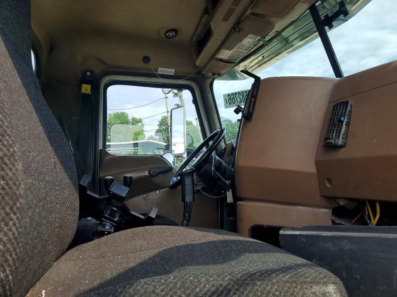 2011 Mack All other VIN 1M2AX04C5BM010583 COPART salvage auction — MINOR DENT/SCRATCHES, FL - CERTIFICATE OF DESTRUCTION, sold $13,000 on 2026-07-23 (photo 5)