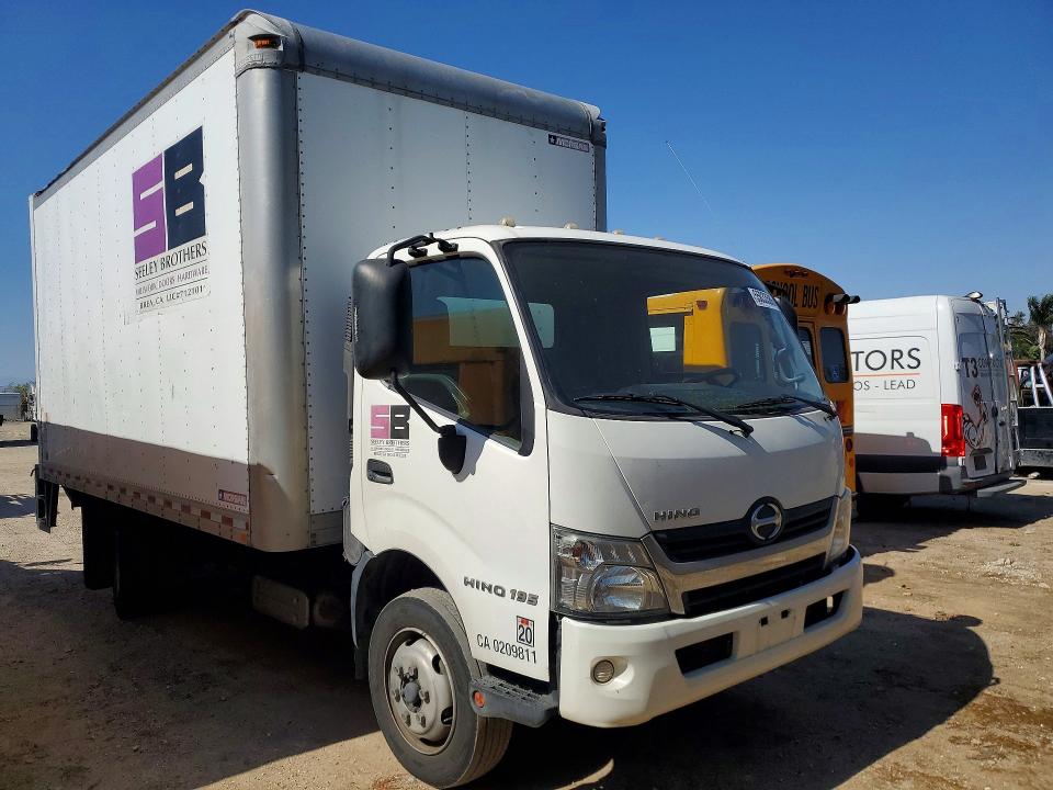 2017 Hino All other VIN JHHRDM2H5HK004371 COPART salvage auction — REAR END, SC, sold $4,600 on 2026-07-15 (photo 4)