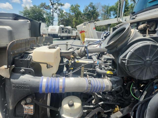 2019 Peterbilt All other VIN 2NP3LJ0X2KM619611 COPART salvage auction — NORMAL WEAR, FL - CERTIFICATE OF TITLE, sold $8,500 on 2026-07-07 (photo 7)
