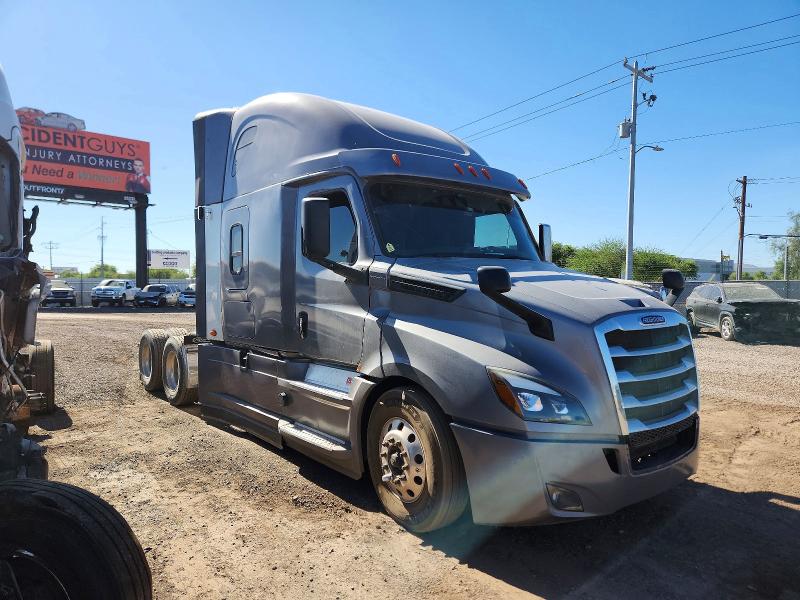 2022 Freightliner All other VIN 3AKJHHDR9NSND8733 COPART salvage auction — DAMAGE HISTORY, AZ - CERT OF TITLE-RESTORED SALVAGE, sold $30,750 on 2026-07-07 (photo 1)