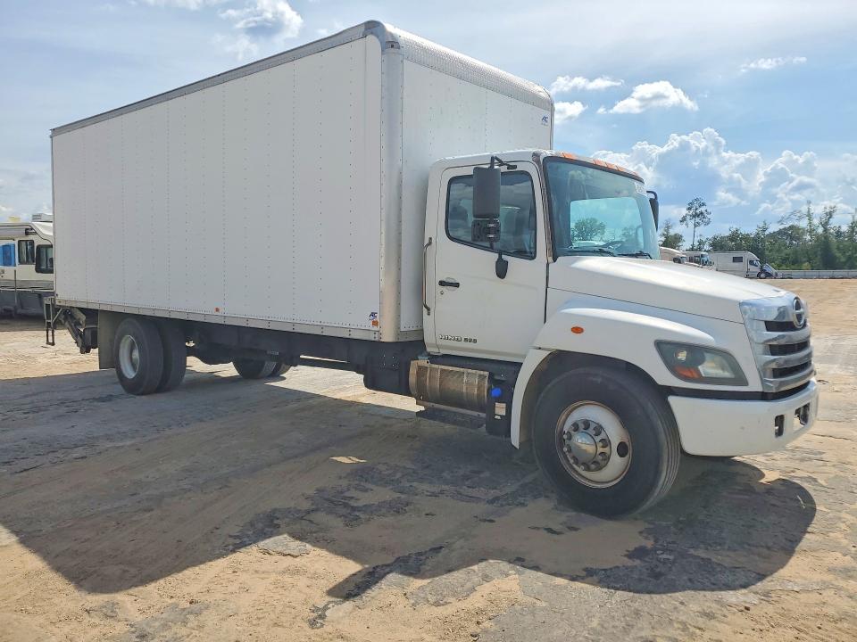2019 Hino All other VIN 5PVNE8JV0K4S57025 COPART salvage auction — MINOR DENT/SCRATCHES, FL - CERTIFICATE OF TITLE, sold $16,700 on 2026-07-06 (photo 4)