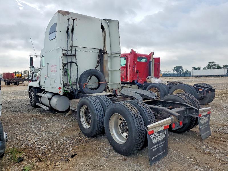2001 Freightliner All other VIN 1FUJAHCG21PF96211 COPART salvage auction — FRONT END, CT, sold $4,000 on 2026-07-20 (photo 3)
