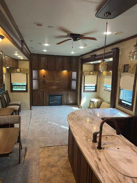 2014 Grand design Trailers VIN 5KEFA4337E1007258 COPART salvage auction — WATER/FLOOD, CT, sold $10,000 on 2026-08-18 (photo 9)