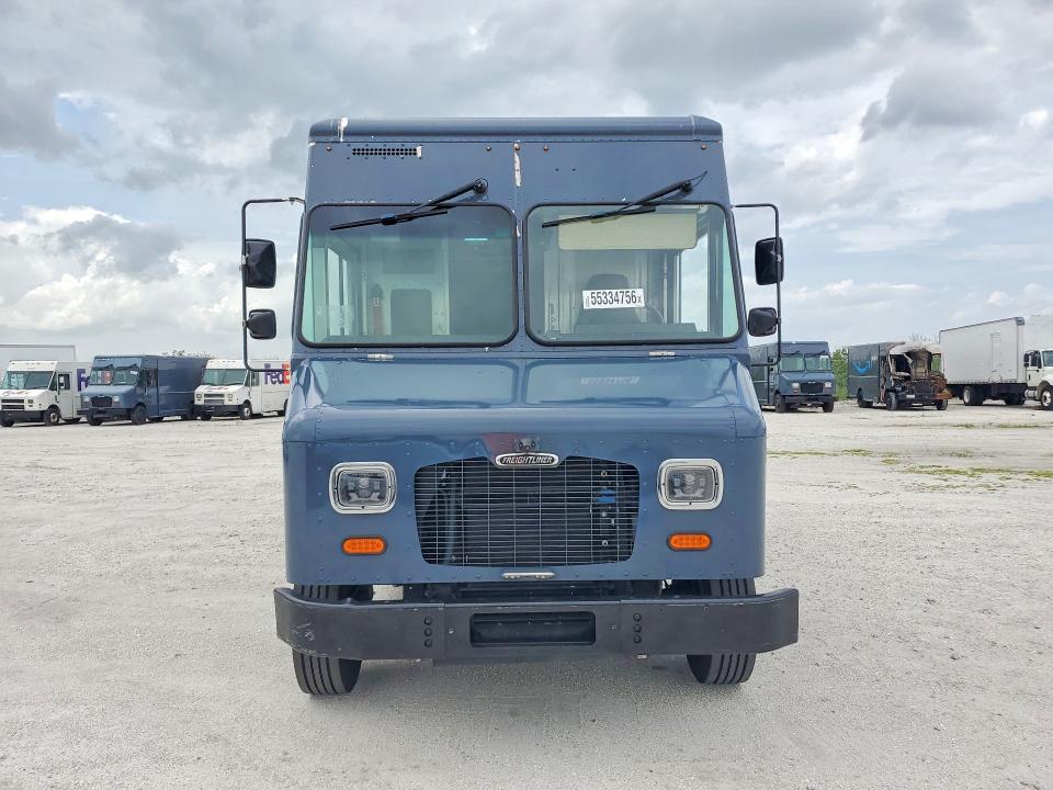 2020 Freightliner All other VIN 4UZAC2EA5LCMH7865 COPART salvage auction — MINOR DENT/SCRATCHES, CT, sold $29,500 on 2026-07-09 (photo 5)