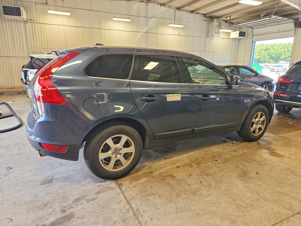 2012 Volvo Xc60 VIN YV4952DZ7C2243579 COPART salvage auction — MINOR DENT/SCRATCHES, Mn - Cert Of Title-Prior Salvage, sold $675 on 2026-08-04 (photo 3)