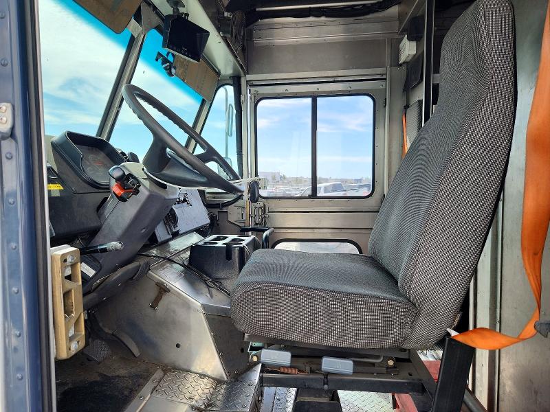 2020 Freightliner All other VIN 4UZAC2EA9LCMH7805 COPART salvage auction — FRONT END, CA - CERTIFICATE OF TITLE, sold $125 on 2026-07-07 (photo 7)