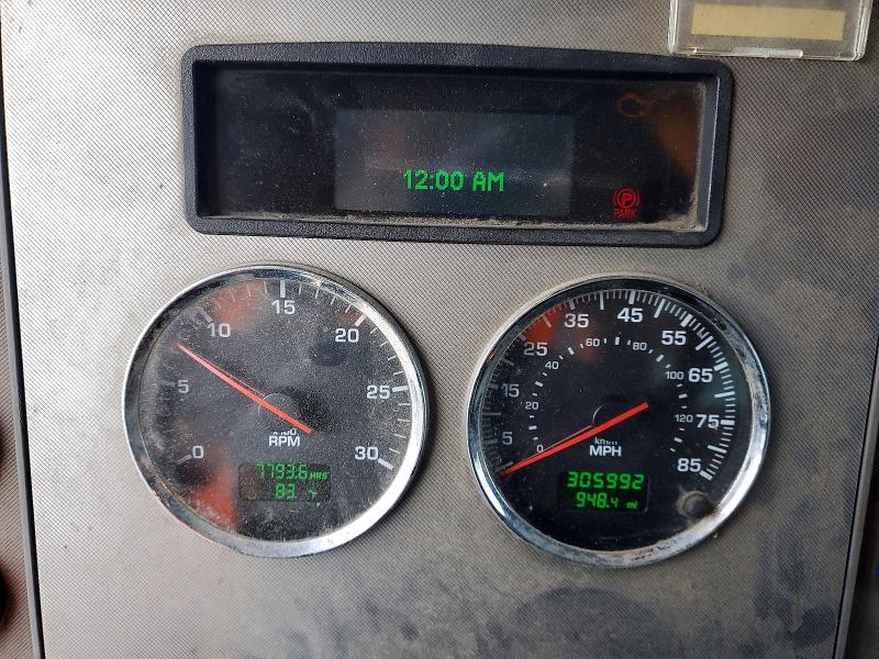 2016 Kenworth All other VIN 2NKHHM6X7GM123751 COPART salvage auction — MINOR DENT/SCRATCHES, CT, sold $8,900 on 2026-07-15 (photo 9)