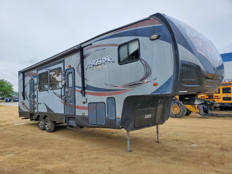 2013 Foresriver All models VIN 4X4FCTH20DY205442 COPART salvage auction — MINOR DENT/SCRATCHES, IL - CERTIFICATE OF TITLE, sold $2,100 on 2026-07-28 (photo 1)