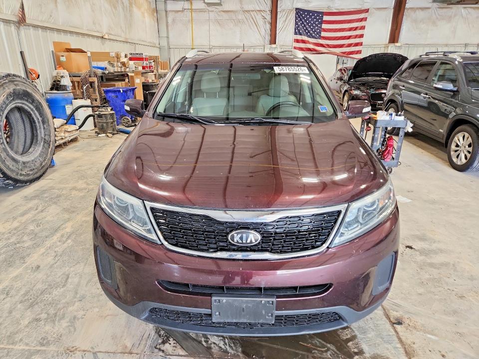 2015 Kia Sorento VIN 5XYKTDA79FG605544 COPART salvage auction — MECHANICAL, WI - CERTIFICATE OF TITLE, sold $750 on 2026-07-29 (photo 5)