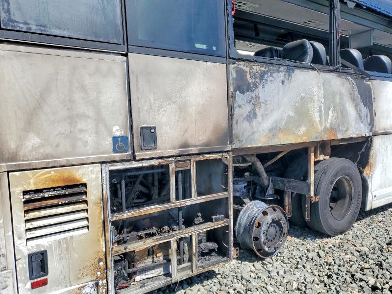 2014 Van hool All models VIN YE2XC21B2E3048323 COPART salvage auction — ENGINE BURN, SC, sold $10 on 2026-07-30 (photo 9)