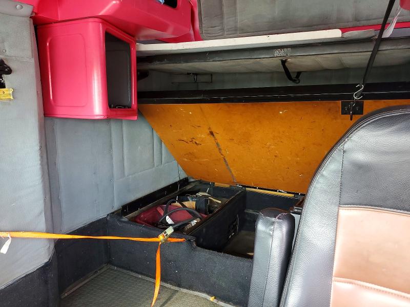 2001 Freightliner All other VIN 1FUJAHCG21PF96211 COPART salvage auction — FRONT END, CT, sold $4,000 on 2026-07-20 (photo 6)