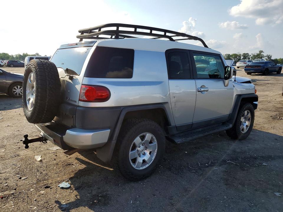 2008 Toyota Fj cruiser VIN JTEBU11F280106480 COPART salvage auction — FRONT END, Va - Certificate Of Title, sold $3,950 on 2026-07-15 (photo 3)