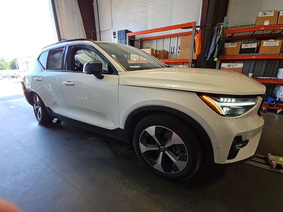 2025 Volvo Xc40 VIN YV4L12UC4S2488433 COPART salvage auction — SIDE, Ct - Certificate Of Title, sold $14,800 on 2026-07-23 (photo 4)