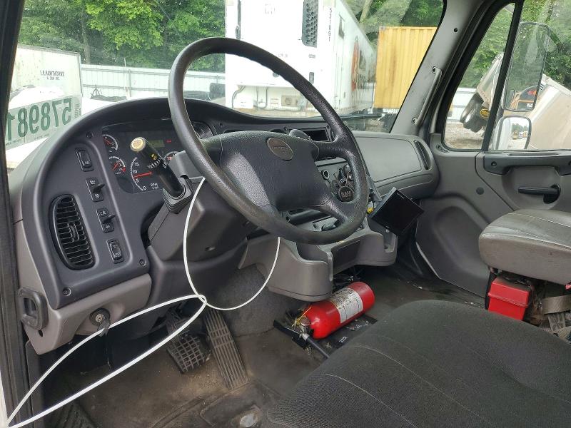 2015 Freightliner All other VIN 1FVACXDT2FHGJ9774 COPART salvage auction — MECHANICAL, IN - CERTIFICATE OF TITLE, sold $5,100 on 2026-07-29 (photo 5)