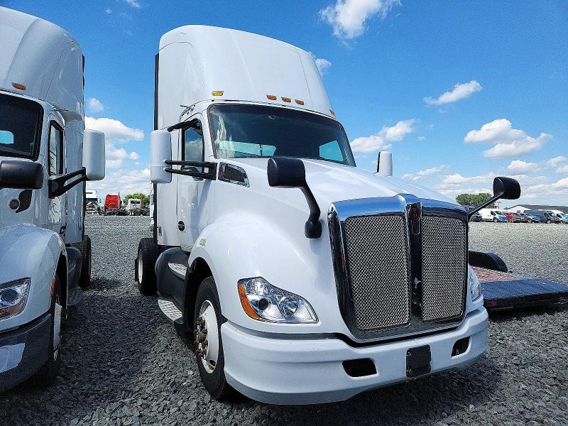 2016 Kenworth All other VIN 1XKYA48X2GJ496422 COPART salvage auction — NORMAL WEAR, CT, sold $5,700 on 2026-07-09 (photo 1)
