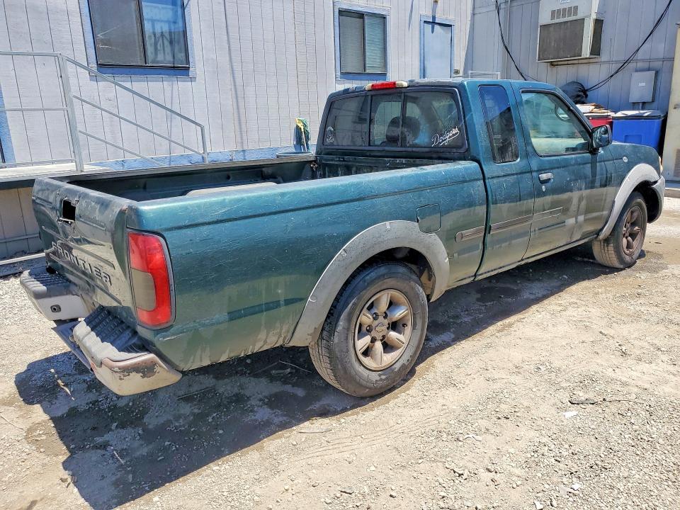 2002 Niss All models VIN 1N6DD26SX2C332889 COPART salvage auction — MINOR DENT/SCRATCHES, CA - DIS/DLR/EXP ONLY CLEAN TITLE, sold $575 on 2026-07-02 (photo 3)